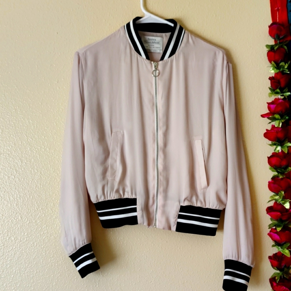 Silk light pink jacket by Bershka